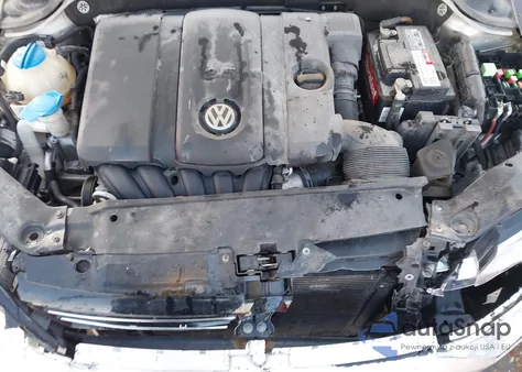 2013 Volkswagen Jetta 2.5L Se from USA, damaged, VIN 3VWDX7AJ9DM205216